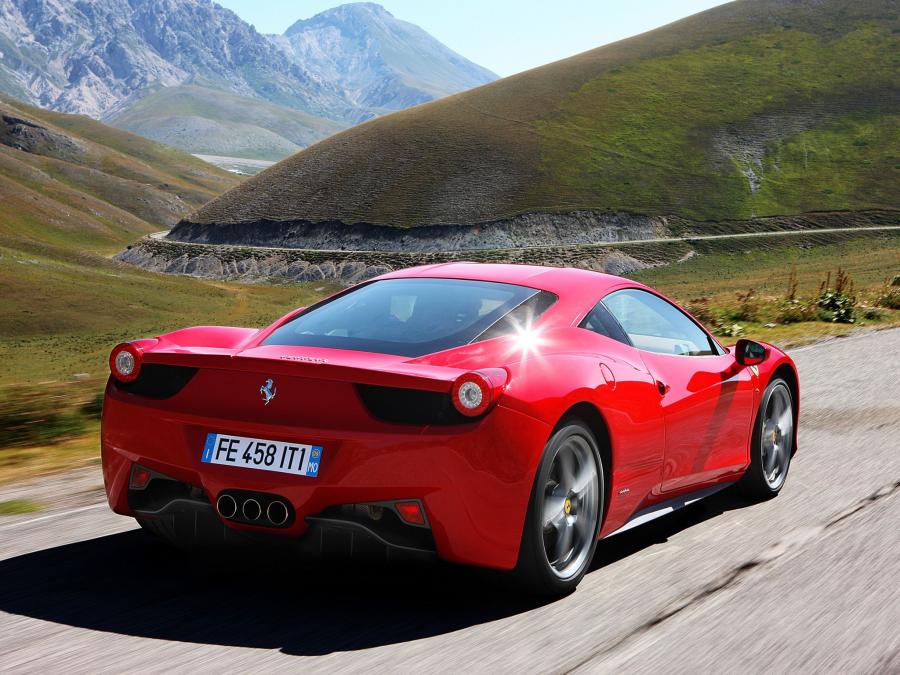  Ferrari 458 Italia 2009 года  (фото 5 из 162)